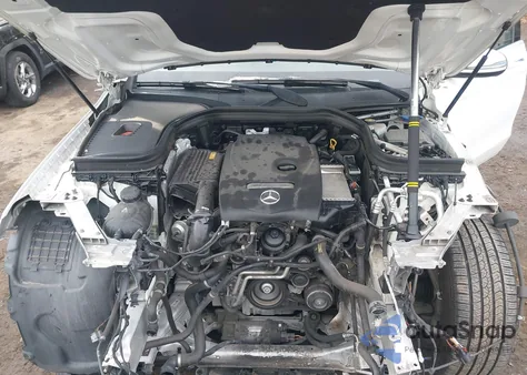 2018 Mercedes-Benz Glc 300 4Matic z USA, uszkodzony, nr VIN WDC0G4KB5JV113619